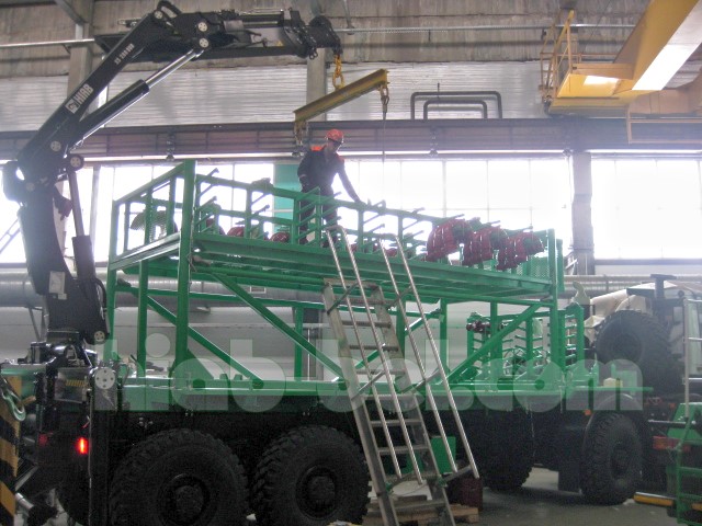 HIAB 288 EP-3 DUO на базе автомобиля МЗКТ