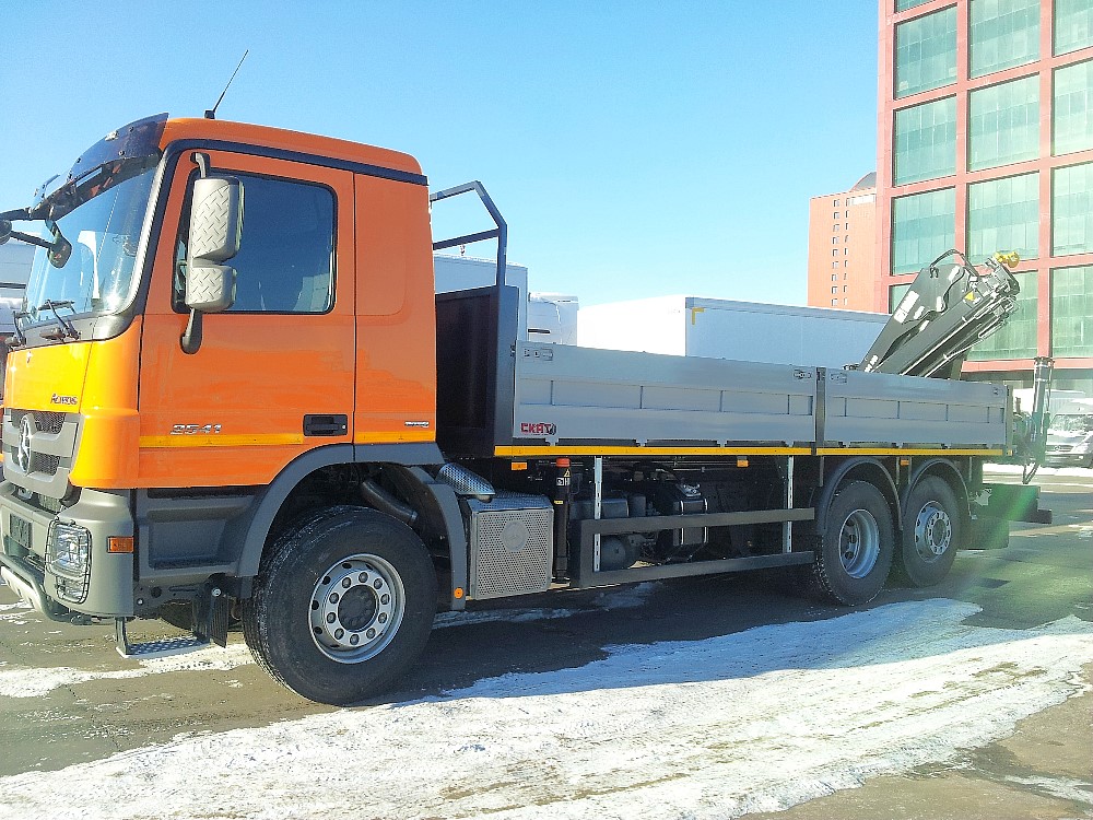 HIAB 166 на базе Mercedes Benz