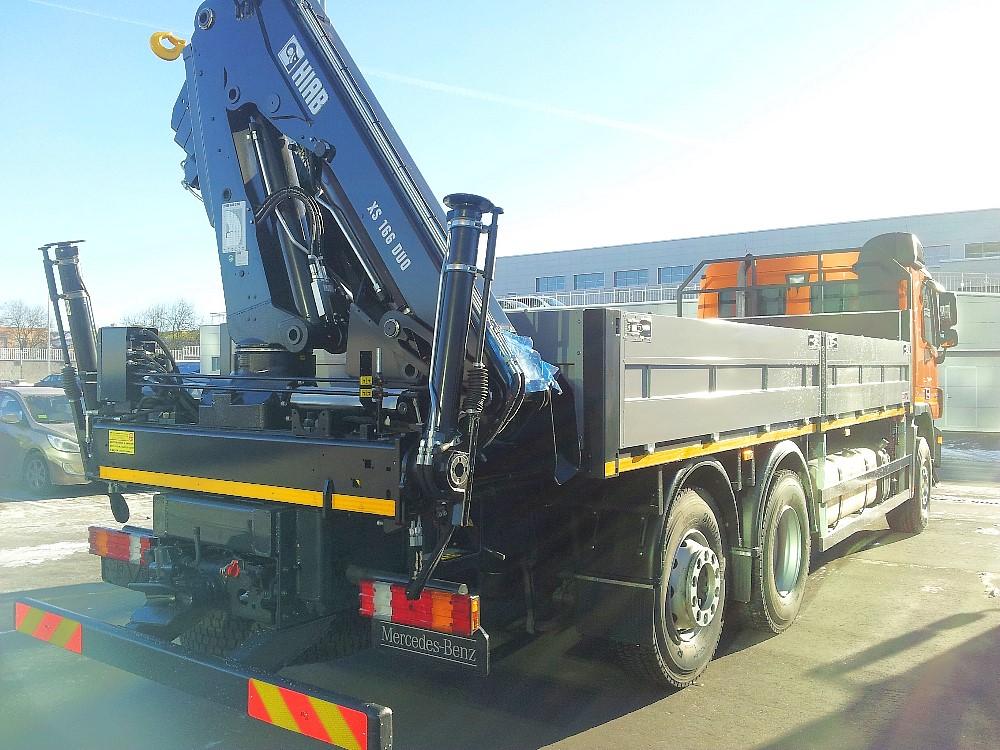 HIAB 166 на базе Mercedes Benz